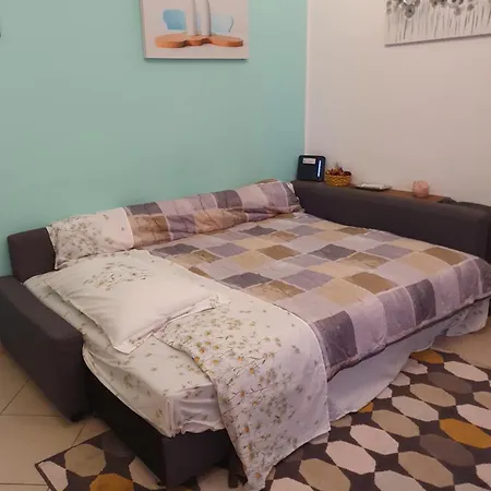 Manthone Apartment *